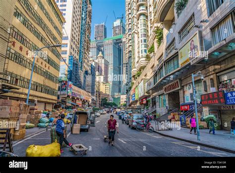 重庆新励成-说服力销售课程