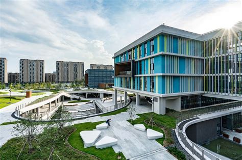 宁波纳思学院—高中物理一对一拓展课程