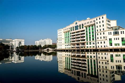 武汉工程大学材料科学与工程专业课程研修班