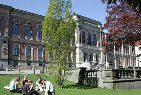 上海交通大学金融学在职博士课程班