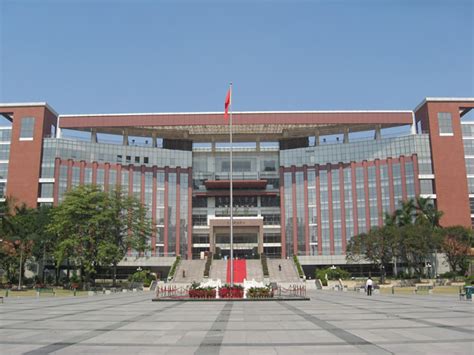 暨南大学英语语言文学专业高级课程研修班