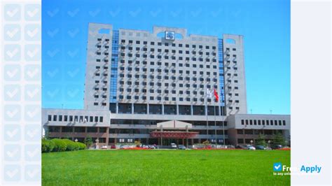 对外经济贸易大学-美国马里兰大学领导力EMBA课程研修班