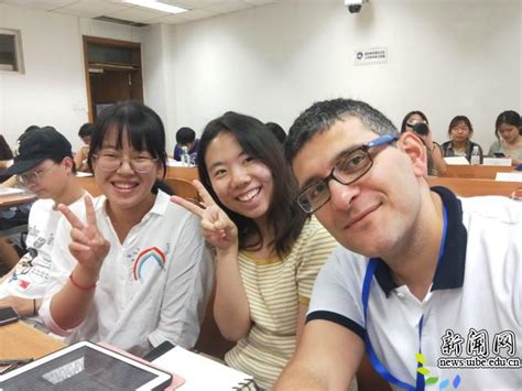 对外经济贸易大学国际贸易专业（国际市场营销与品牌管理方向）在职课程研修班招生简章