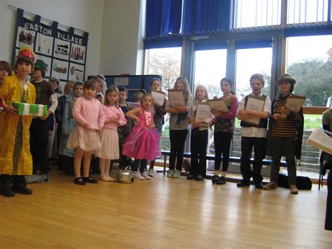 深圳伊思顿小学课程