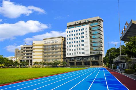 巴东县高级中学国际部高中双语课程