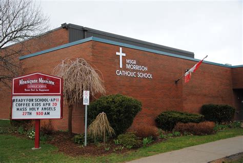 马礼逊美国学校小学中英文双语课程