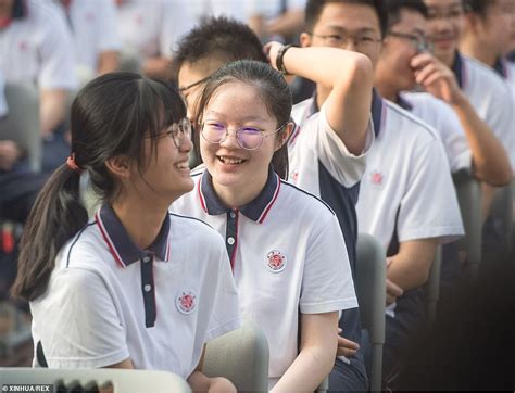 武汉英中学校英、澳、加预科