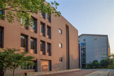 杭州师范大学附属中学国际高中课程