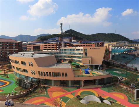 诸暨海亮教育国际学院A-Level高中课程