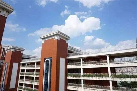 广州誉德莱国际学校初中中英双语课程