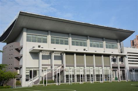 耀华国际教育学校(古北校区）国际高中课程设置