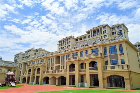 青苗顺义天竺校区( 幼儿园-12 年级)