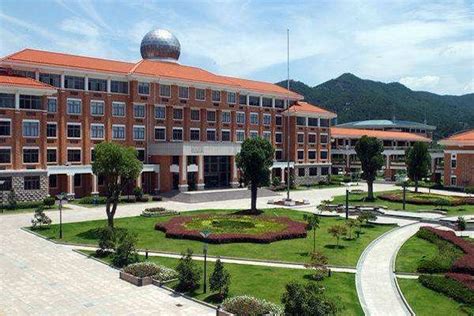 义乌卡迪夫公学一初中双语课程