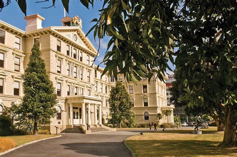 新西兰惠灵顿维多利亚大学1+3/2+2直通班项目