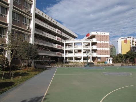 青苗学校昆明校区初中招生简章