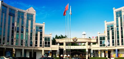 深圳华美国际学校初中招生简章