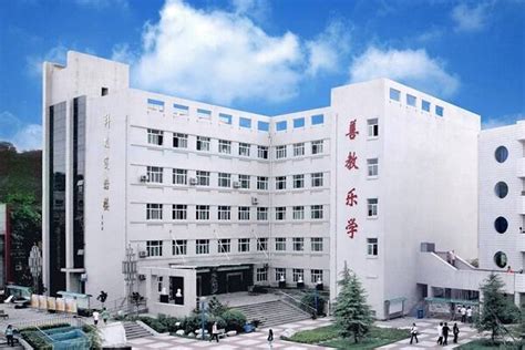 宜春市中学国际部高中双语课程