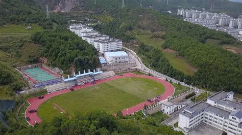 中央民族大学附中北海国际学校高中双语课程