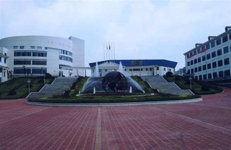 长沙玮希国际学校初中中英双语课程