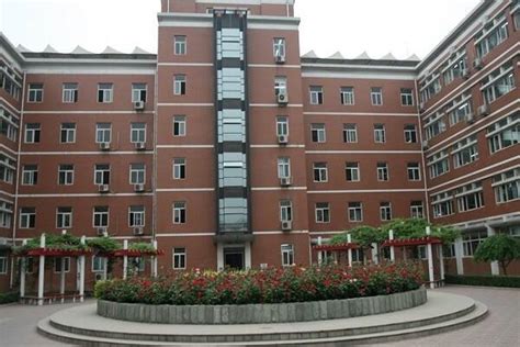 天津二中剑桥教育中心高中A-Level课程