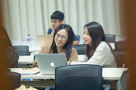 澳门国际学校高中中英文双语课程