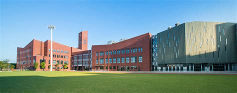 上海德威英国国际学校(浦东新)高中IB国际文凭证书课程