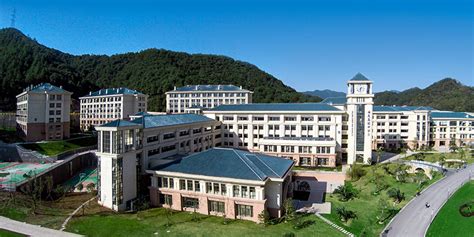 诸暨海亮教育国际学院VCE高中课程