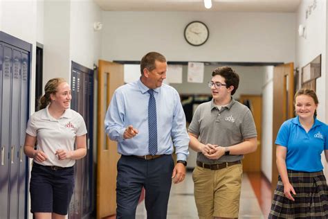 伯克斯天主教高中-招生简章