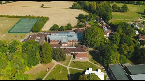 林菲尔德基督教学校-招生简章