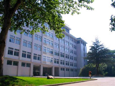 华中师范大学公共管理硕士（郑州班）招生简章
