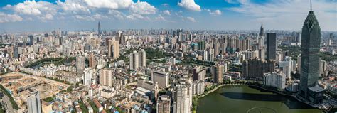 武汉商业插画培训，采用基本知识点加互动的形式