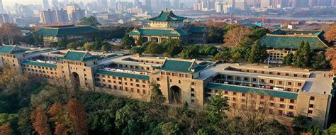 武汉时尚管理作品集留学培训，全程面授，实战教学