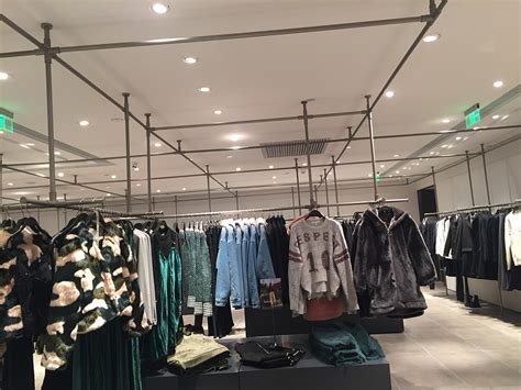 上海服装手绘培训哪家好 入门到精通你只需一个月