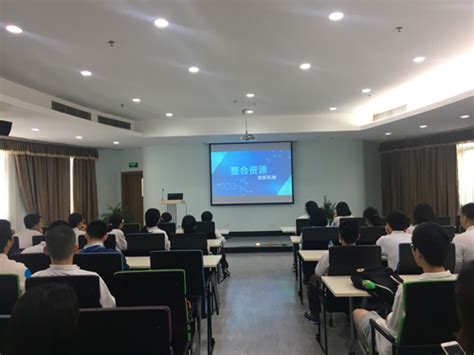 上海浦东意大利语培训班、星马教育