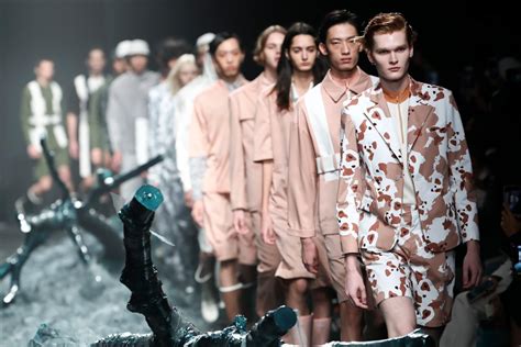 上海服装设计培训，线下小班教学，个性化辅导