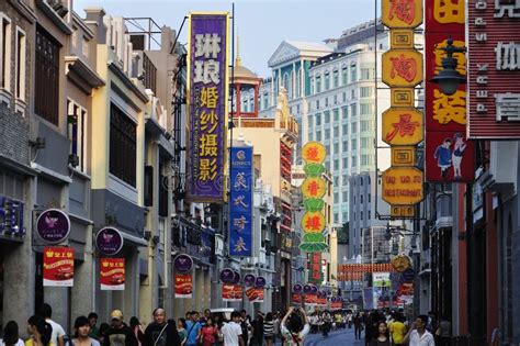 广州商业插画培训，采用基本知识点加互动的形式