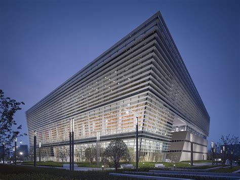 苏州模具培训机构、选专业学校学一技之长