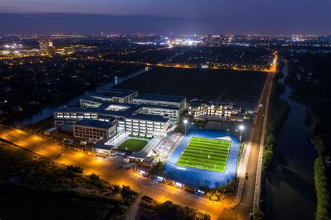 上海美国中学留学