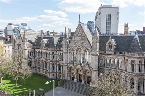 英国诺丁汉大学