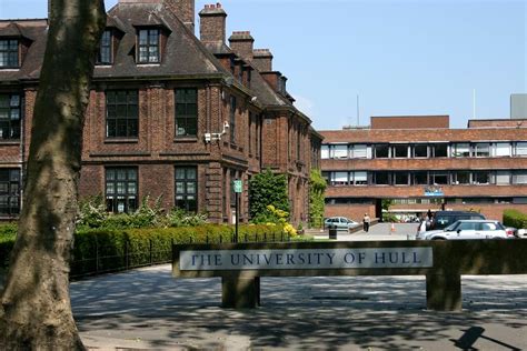 英国留学 赫尔大学是一个综合性的传统英国大学