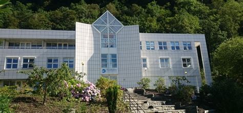 日本专修大学院系设置介绍