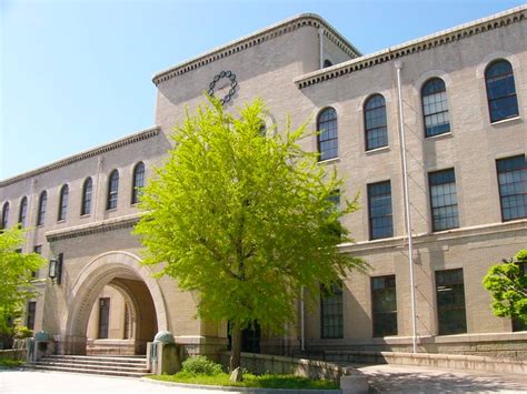 日本神户情报大学院大学官方