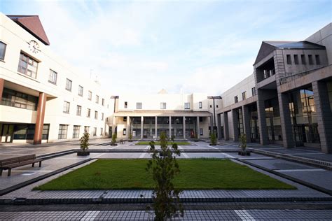 日本福冈国际大学是一所私立大学