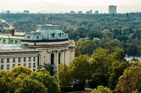 保加利亚索非亚地矿大学简介