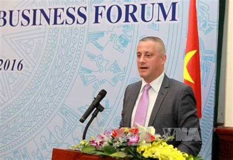 保加利亚留学 注重与西方发达国家的教育合作