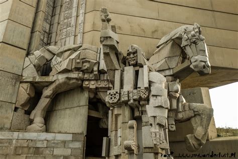 保加利亚留学 舒门大学的院校设置