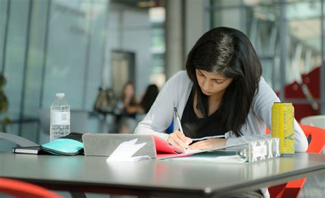 2020瑞士本科留学申请流程 怎样递交名校申请