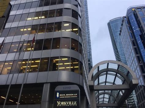 加拿大留学 约克维尔大学是一所公立大学