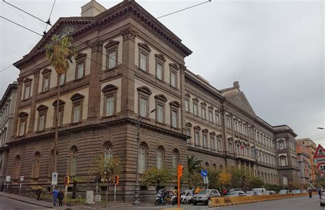 意大利那不勒斯东方大学的最新介绍