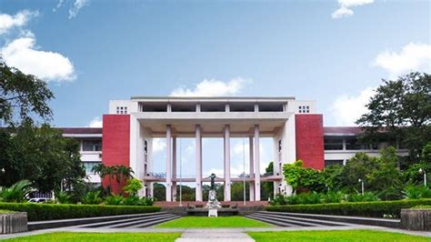 菲律宾大学是一所菲律宾国立大学